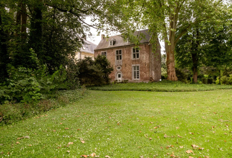 Le Château Lincé, Belgium